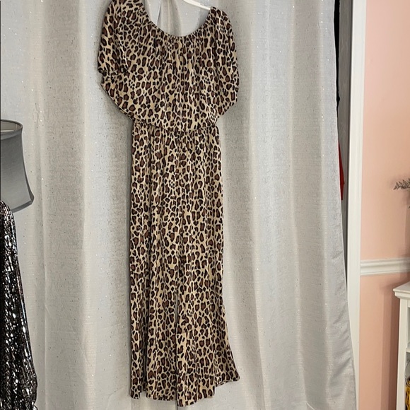 NWT show me your mumu jumpsuit in cheetah fever - Picture 5 of 7